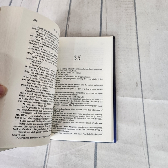 Vintage 1995 R.L. Stine  Hardcover Superstitious First Edition - Picture 7 of 9